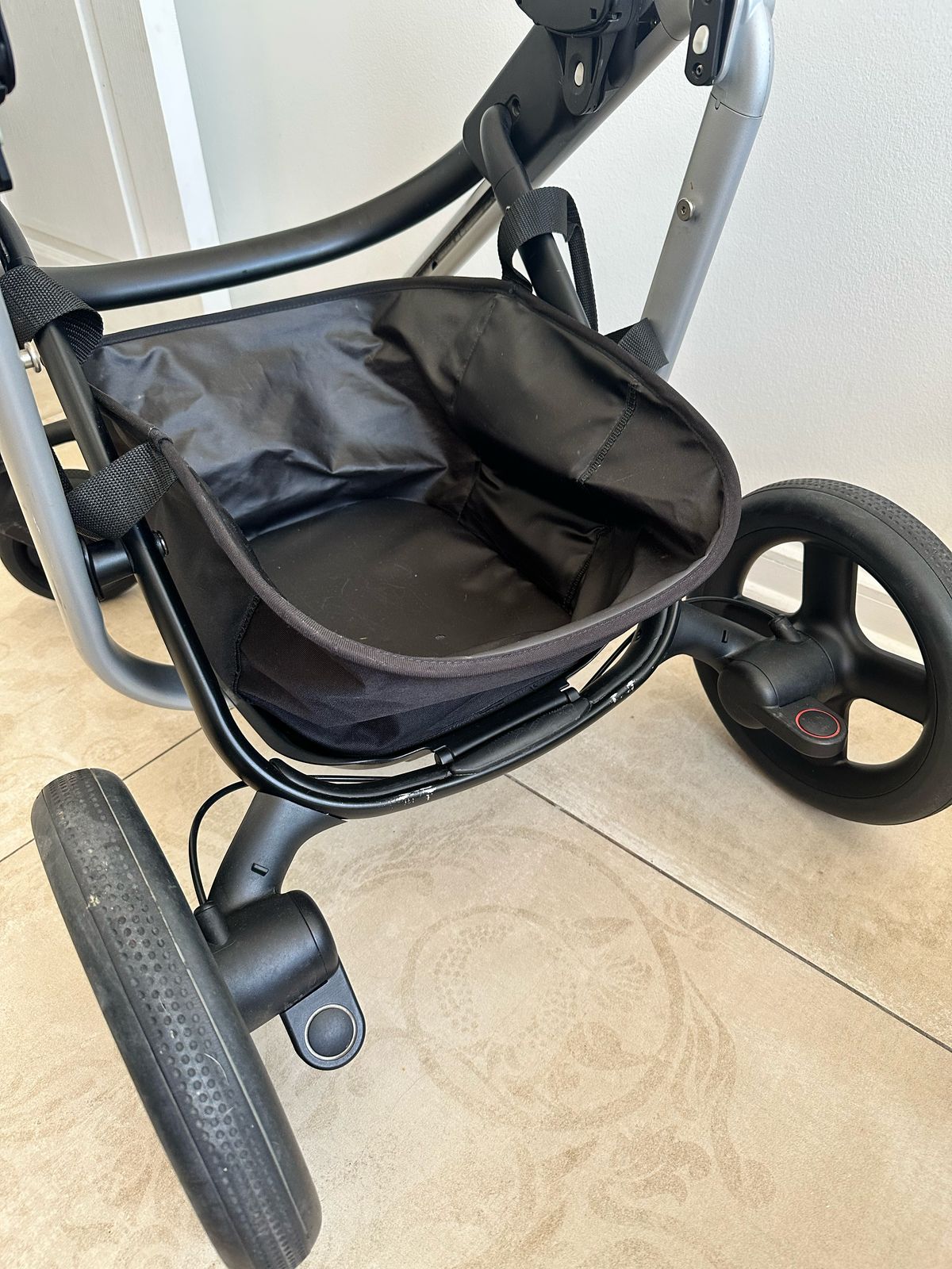 (COD:BB15428) COCHE TRAVEL SYSTEM MAXI COSI LILA NOMAD BLACK - Imagen 9