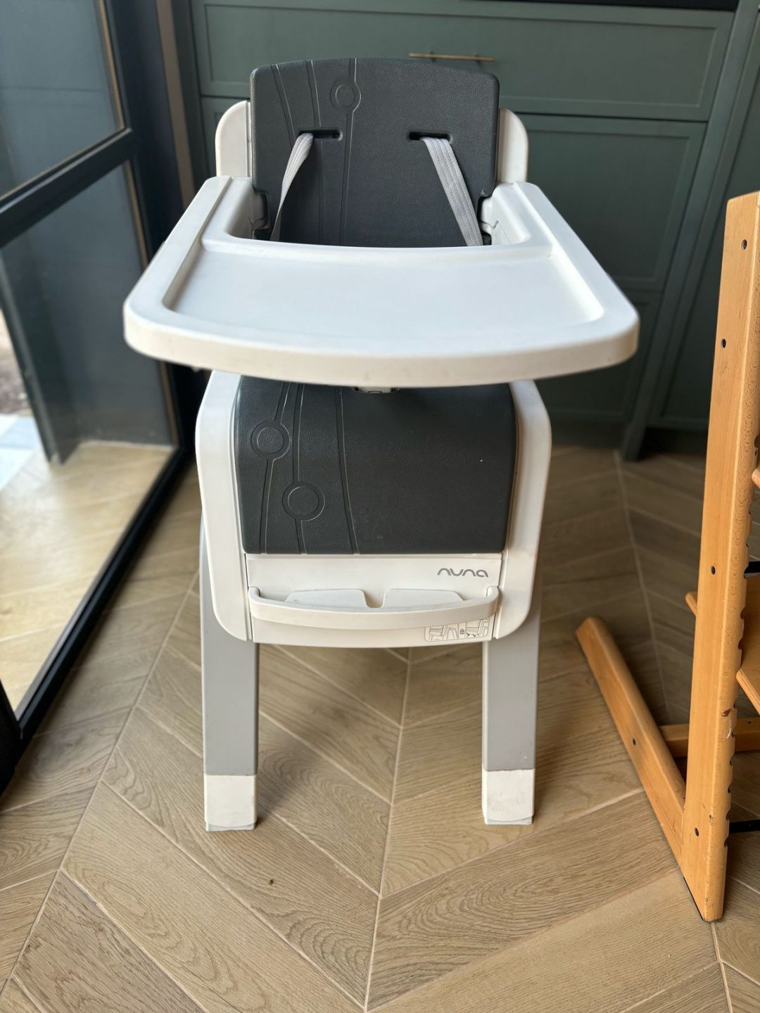 (COD:BB15687)  SILLA DE COMER NUNA ZAAZ PEWTER