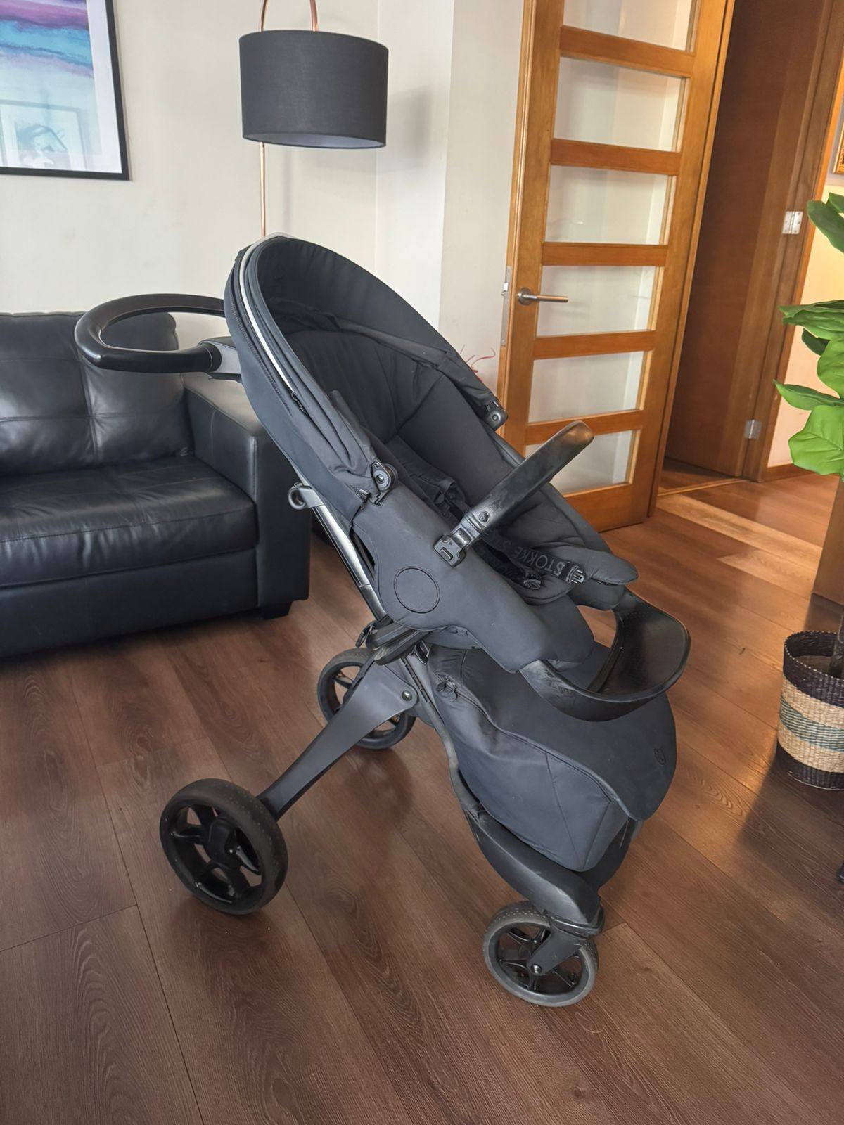 COD:BB16649) COCHE STOKKE XPLORY X + SILLA NIDO DE AUTO IZI GO