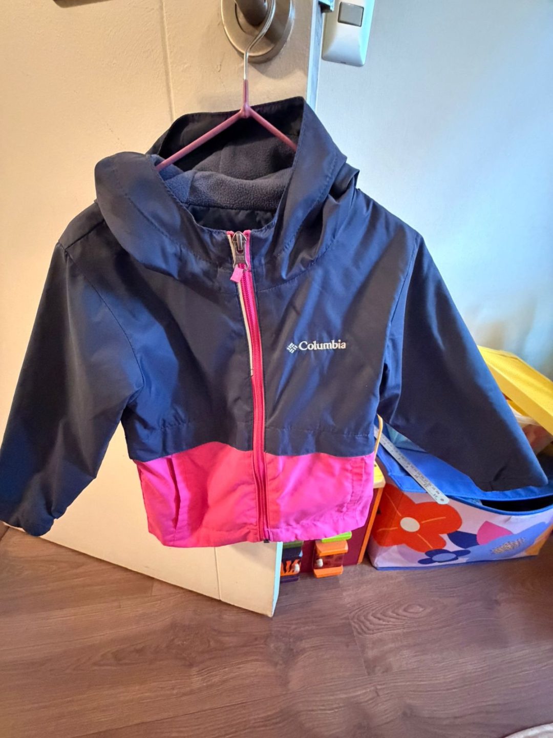 (COD: VI-18) CHAQUETA COLUMBIA  TALLA 2