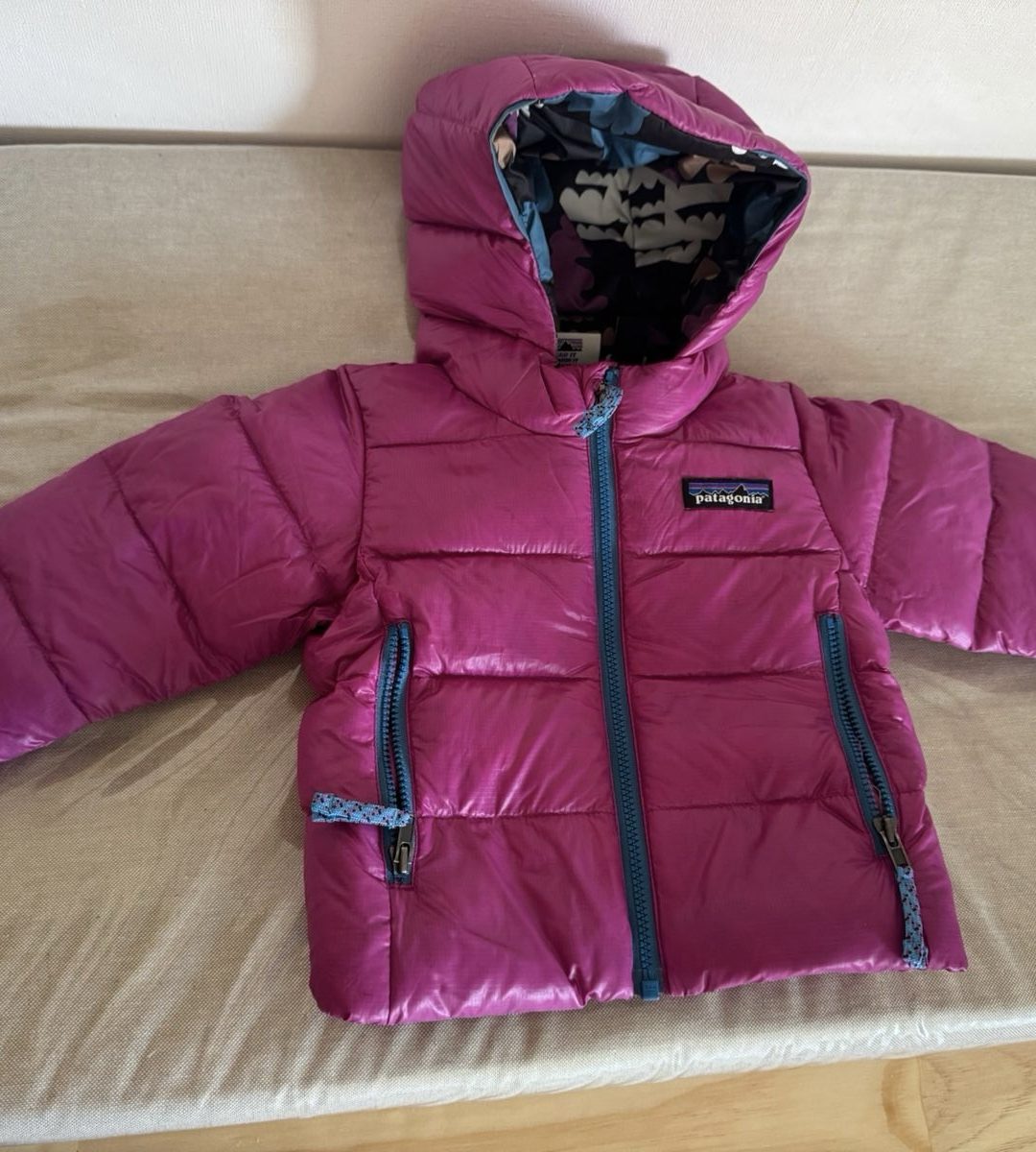 (COD: VI-81) PARKA PATAGONIA TALLA 3-6 MESES