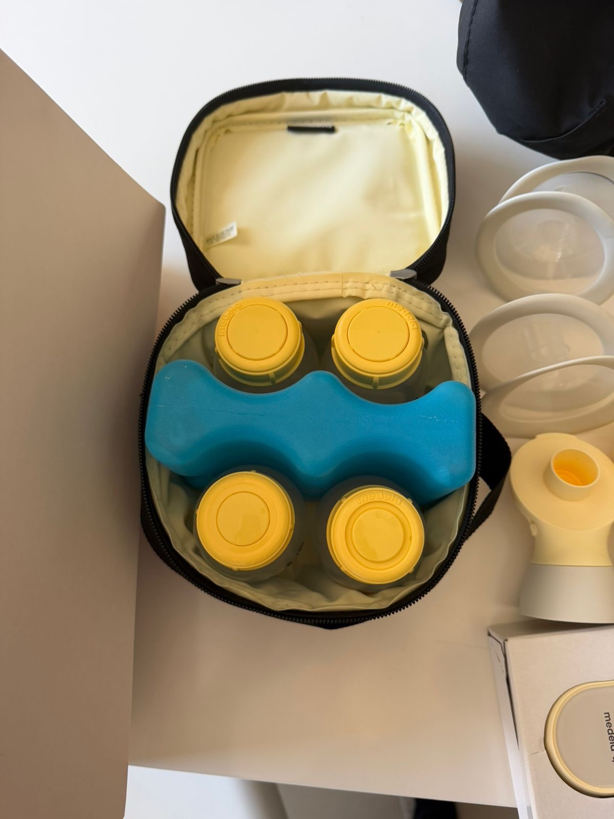 (COD: BB18837) EXTRACTOR MEDELA FREESTYLE FLEX + ACCESORIOS - Imagen 4
