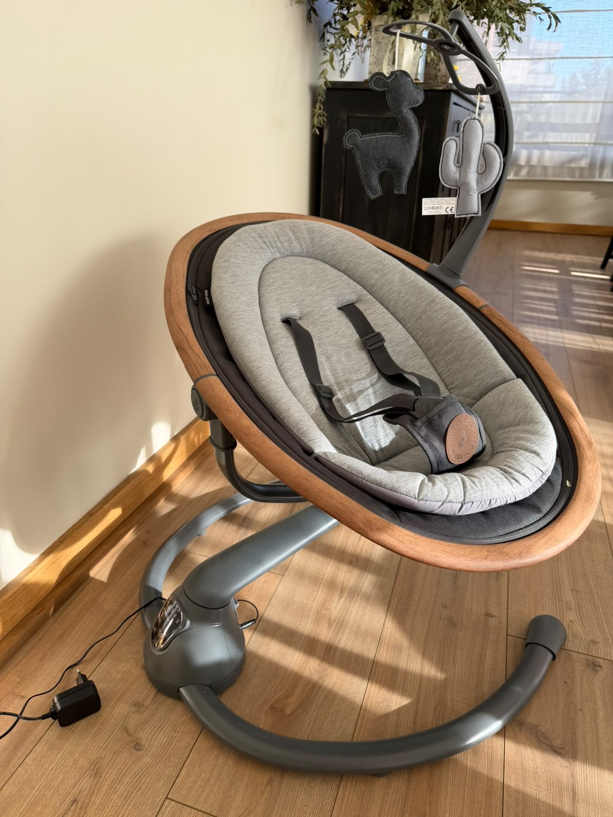 (COD:BB18890) SILLA NIDO MECEDORA MAXI-COSI CASSIA