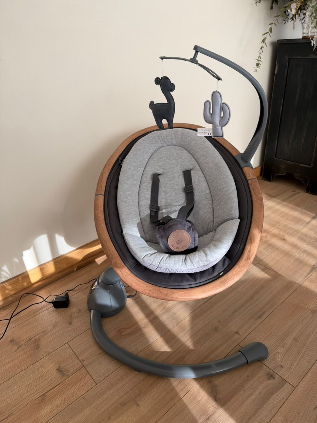 (COD:BB18890) SILLA NIDO MECEDORA MAXI-COSI CASSIA
