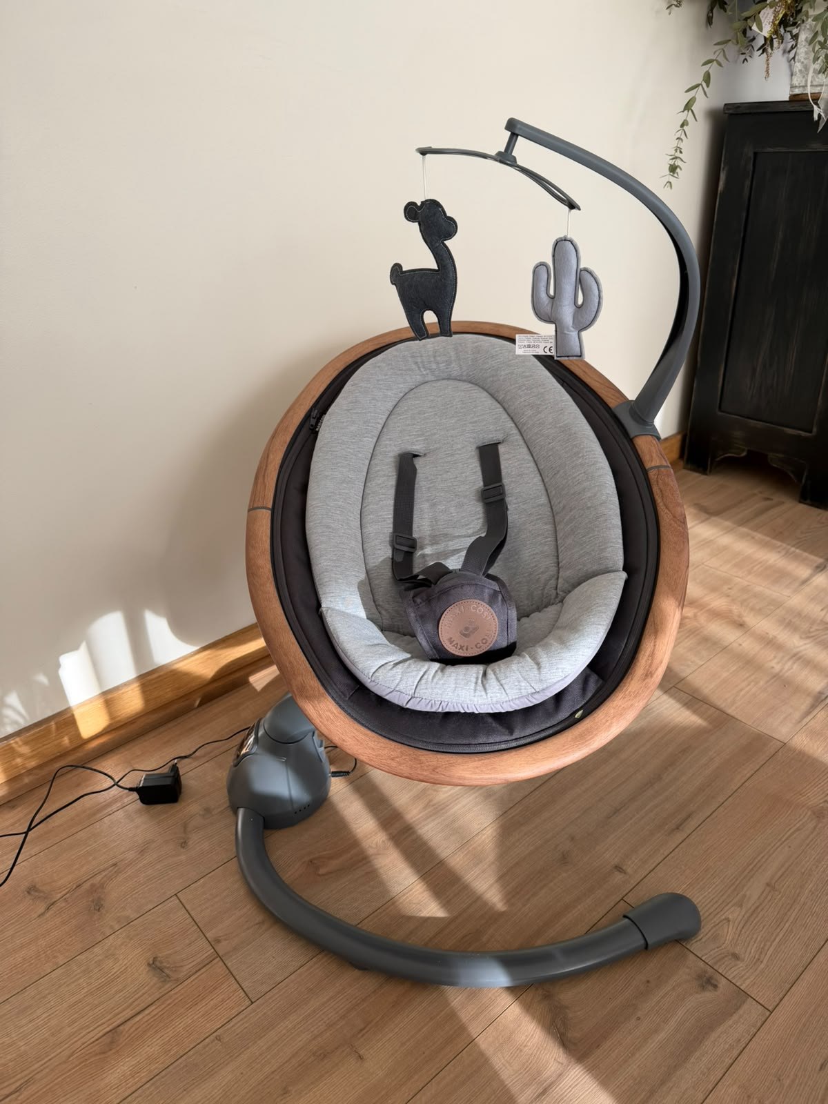 (COD:BB18890) SILLA NIDO MECEDORA MAXI-COSI CASSIA